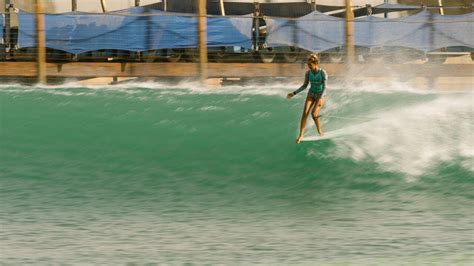 WSL Longboard Tour: World Title Showdown Heads to Malibu.